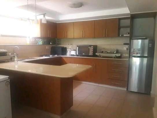 4 Bed House with En Suite at Lavington Green image 14