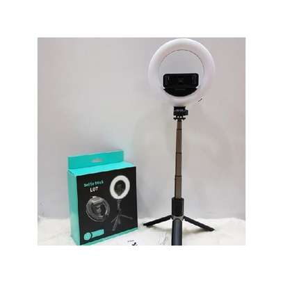 Generic L07 LED 5-inch Light + Selfie Stick With Holder image 1