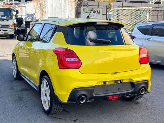 Suzuki swift sport and manual 6 image 2
