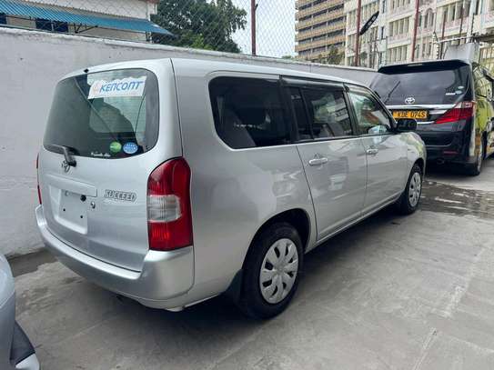 Toyota succeed TXG 2019 image 1