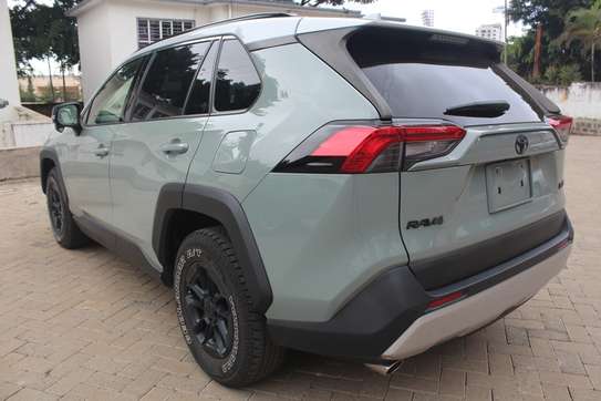 Toyota Rav4 Adventure Leather Sunroof 2019, 29,000 Kms image 2