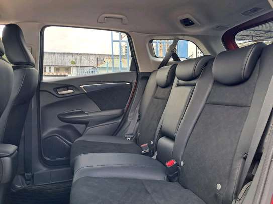 Honda Fit Shuttle hybrid Redwine 2018 image 3