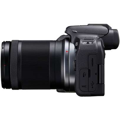 Canon EOS R10 + 18-45MM Camera image 2