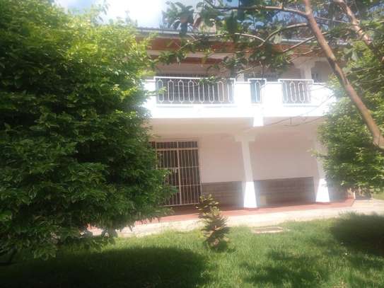 6 Bed House with Garden in Gigiri image 16
