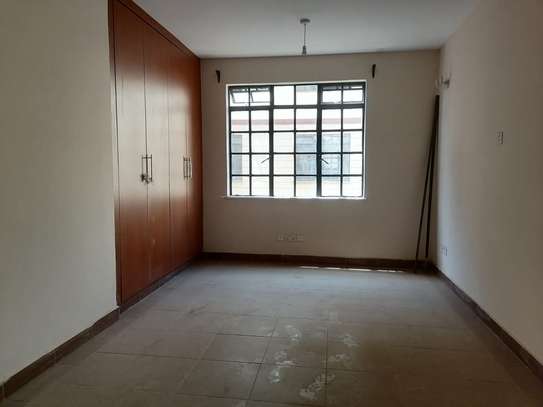 3 Bed Apartment with En Suite in Syokimau image 20