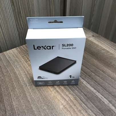 Lexar SL200 1TB Portable SSD, External SSD, USB-C image 2
