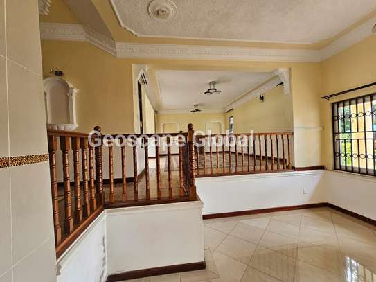 5 Bed House with En Suite in Spring Valley image 17