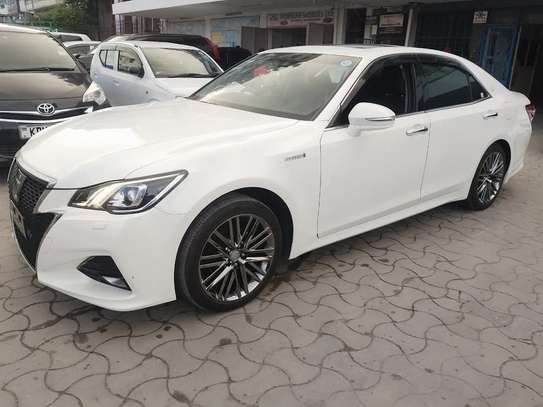 Toyota crown Athelete  Hybrid 2017 image 1
