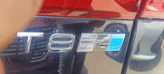 Volvo Xc60 T8 black 2019 image 6