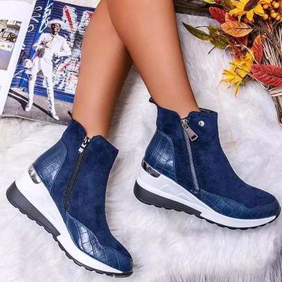 Wedge ankle boots image 4
