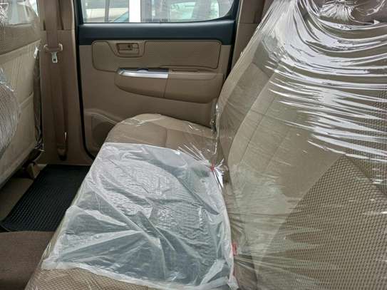 TOYOTA HILUX DOUBLE CABIN 2015 image 2