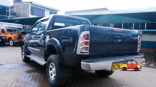 TOYOTA HILUX double cab image 2
