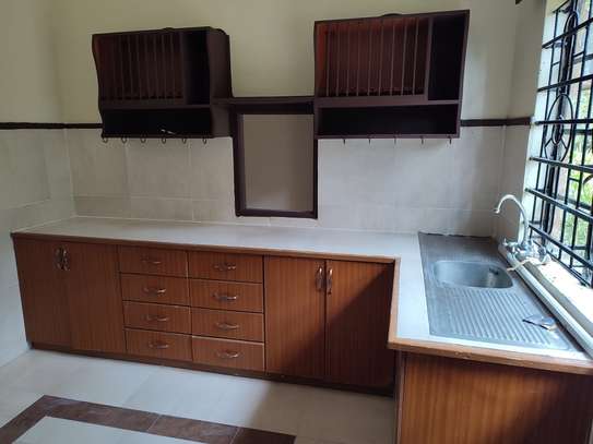 4 Bed House with En Suite at Kerarapon Road image 5