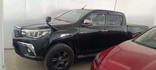 Toyota Hilux Double cabin Black TRD 2018 image 7