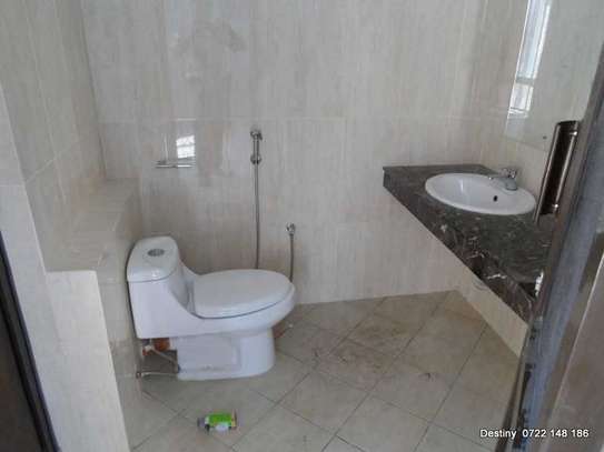 3 Bed Apartment  in Nyali Area image 7
