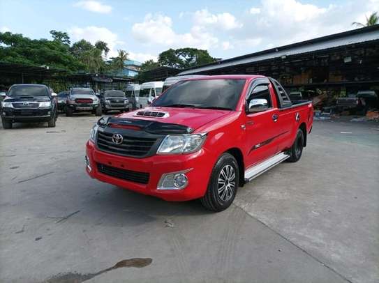 TOYOTA HILUX (MKOPO ACCEPTED ) image 2