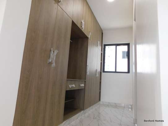 4 Bed Apartment with En Suite in Mombasa CBD image 8