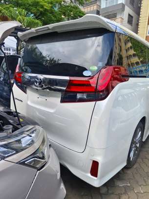 Toyota Alphard Sunroof white 2018 image 12