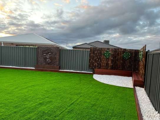 Luxurious turf grass carpes image 1