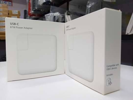 Apple 87W USB-C Power Adapter Original image 2