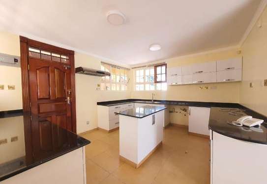 4 Bed House with En Suite in Kyuna image 17