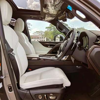 Lexus LX600 2023 Grey Auto petrol image 3