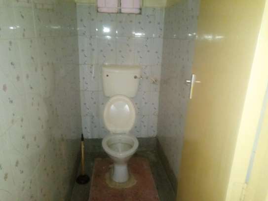 SPACIOUS TWO BEDROOM IN 87 KINOO FOR 17K image 3