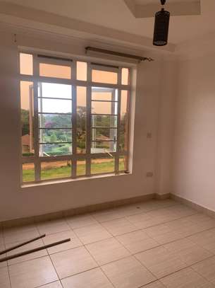2 bedroom apartment all ensuite onngong road image 8