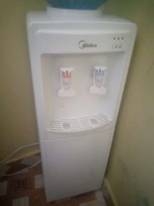 Midea Hot & Cold Water Dispenser image 3