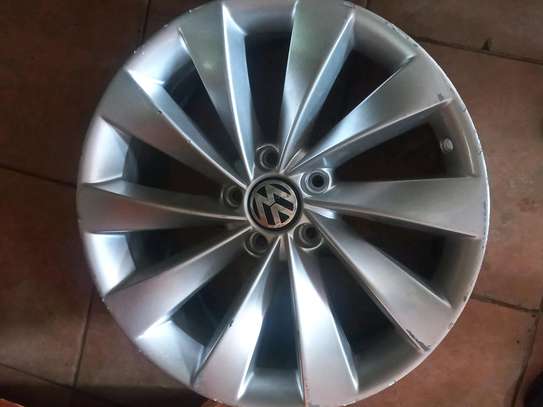 Rims size 18 for volkswagen  golf image 2