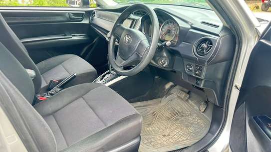 Toyota Fielder KDJ image 8