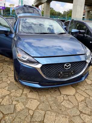 Toyota Demio petrol 2018 image 2