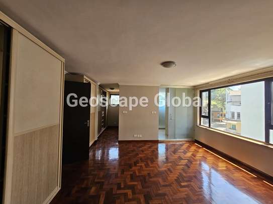 3 Bed Apartment with En Suite in Riverside image 15
