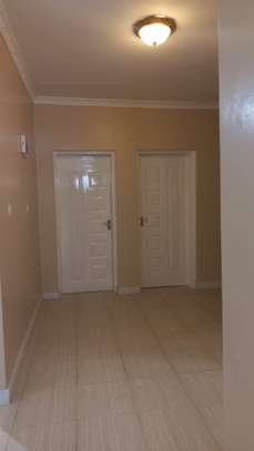5 Bed Townhouse with En Suite at Ridgemount Court image 8
