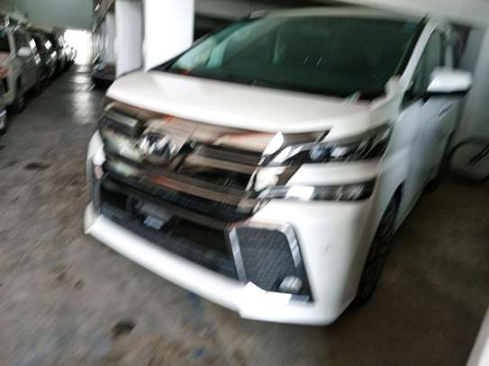 Toyota Velfire white 🤍 image 9
