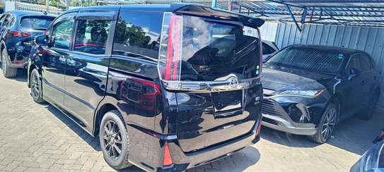 Toyota Noah WxB hybrid Black 2018 2wd image 17