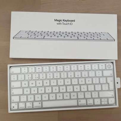 Apple Magic Keyboard with Touch ID image 3
