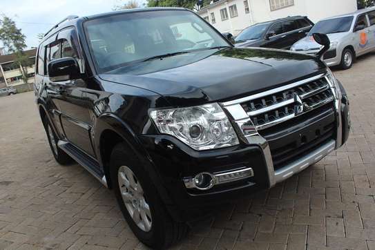 Mitsubishi Pajero V98W 2017 100,000 Kms image 2