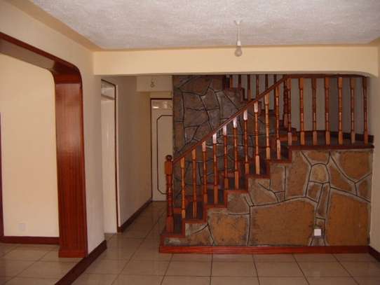 4 Bed Townhouse with En Suite in Kileleshwa image 29