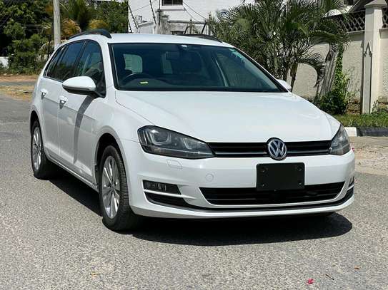 Volkswagen Golf image 6
