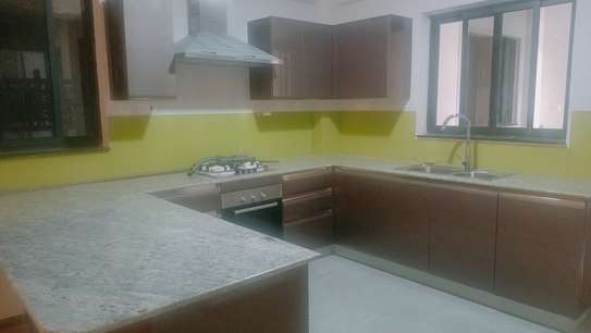 2 Bed Apartment with En Suite in Kileleshwa image 3