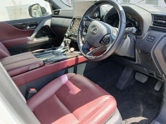 Lexus LX600 White Sport 2023 image 10