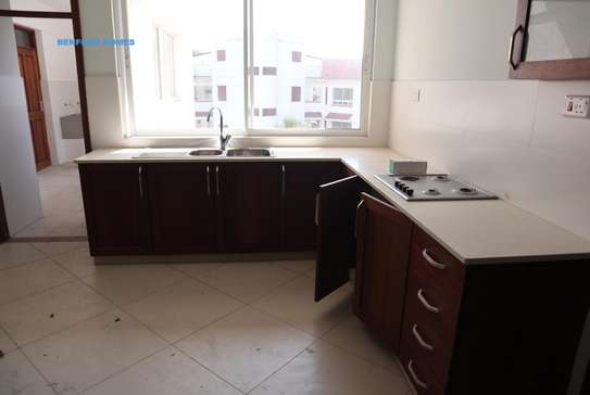 4 Bed Apartment in Nyali Area image 11