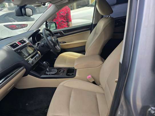 Subaru legacy B4 image 10