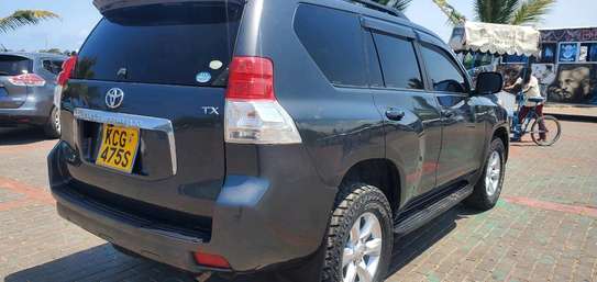 TOYOTA PRADO 2010 5 SEATER image 1