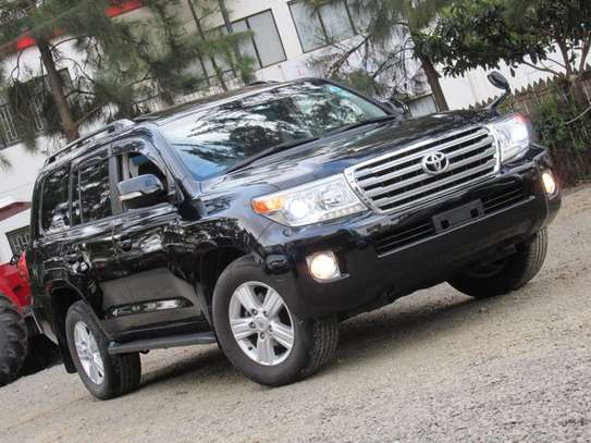 2014 Toyota Landcruiser V8 AX-G Selection Black color with SUNROOF image 1