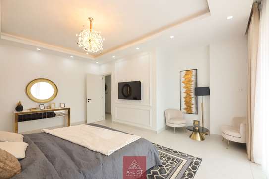 4 Bed Apartment with En Suite at General Mathenge image 8