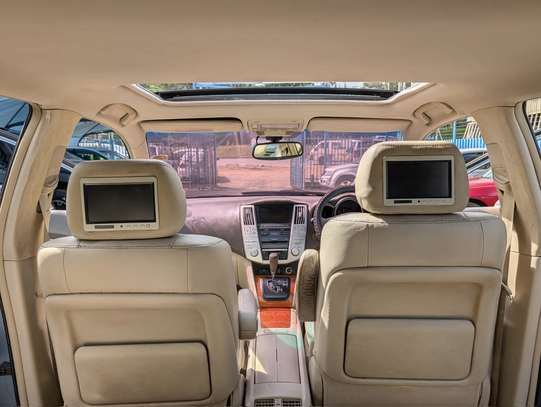 Lexus RX300 SUV Automatic 3L Petrol 4WD Sunroof image 14