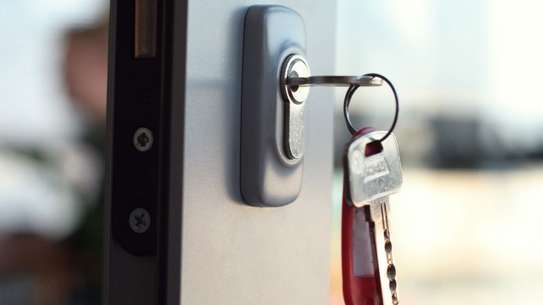 24/7 Car Keys Repair, Emergency Locksmiths & Car Key programming.Fast, Trusted & Reliable. image 12