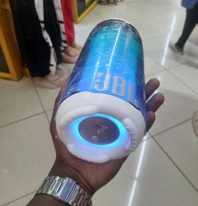 JBL Pulse 5 BT Speaker With 360°Led Lights image 2
